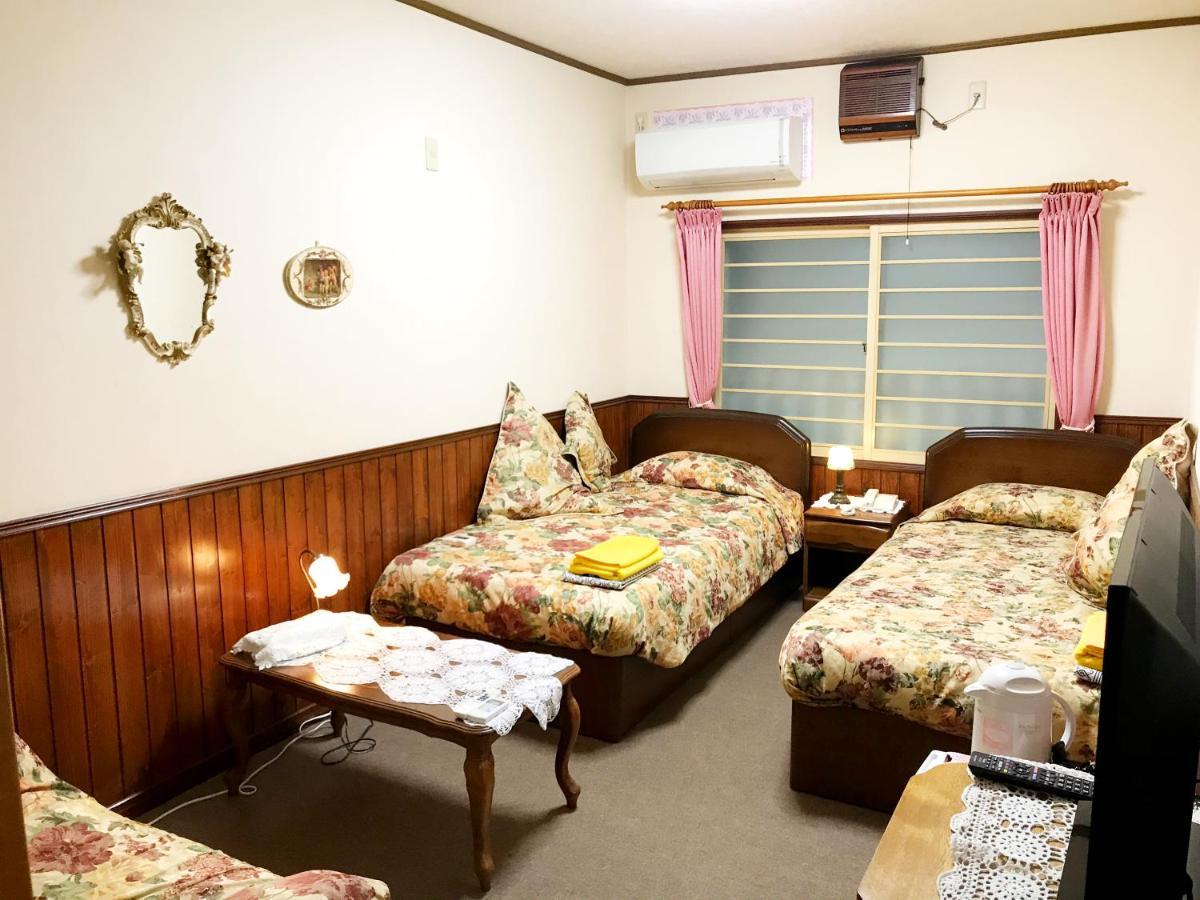 Pension Puppy Tail Hotel Hakodate Exterior photo